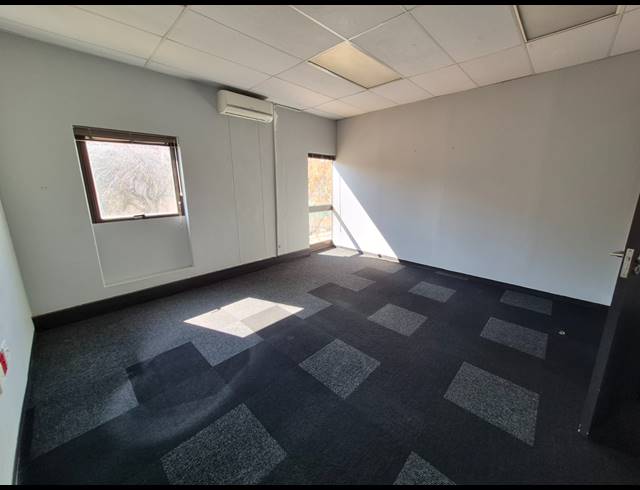 904M² OFFICE TO LET IN WOODMEAD